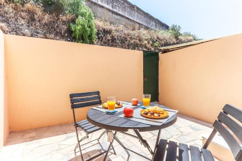 Vita Portucale ! Bright Campo Ourique W/ Terrace Lisabona Exterior foto
